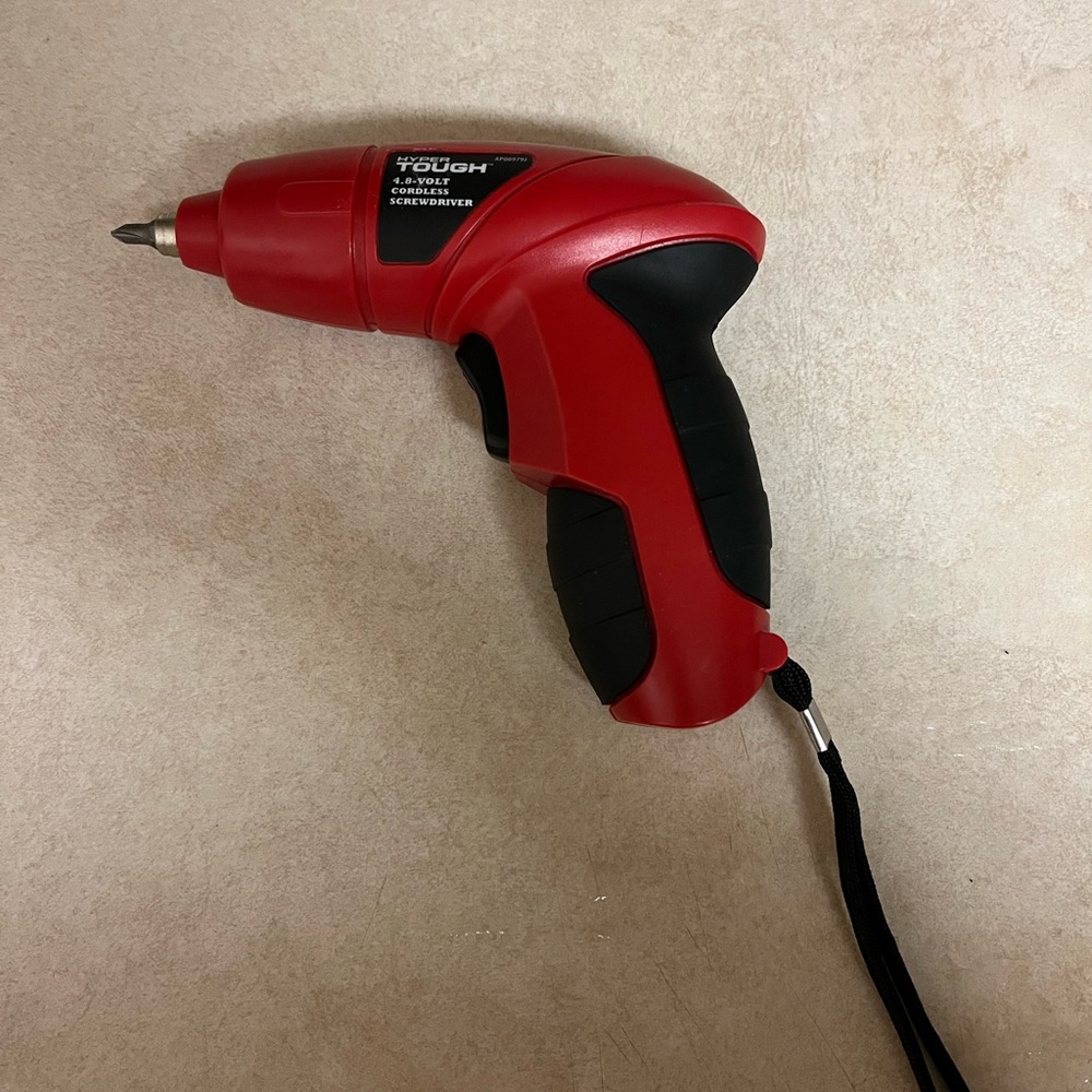Mini rechargeable drill